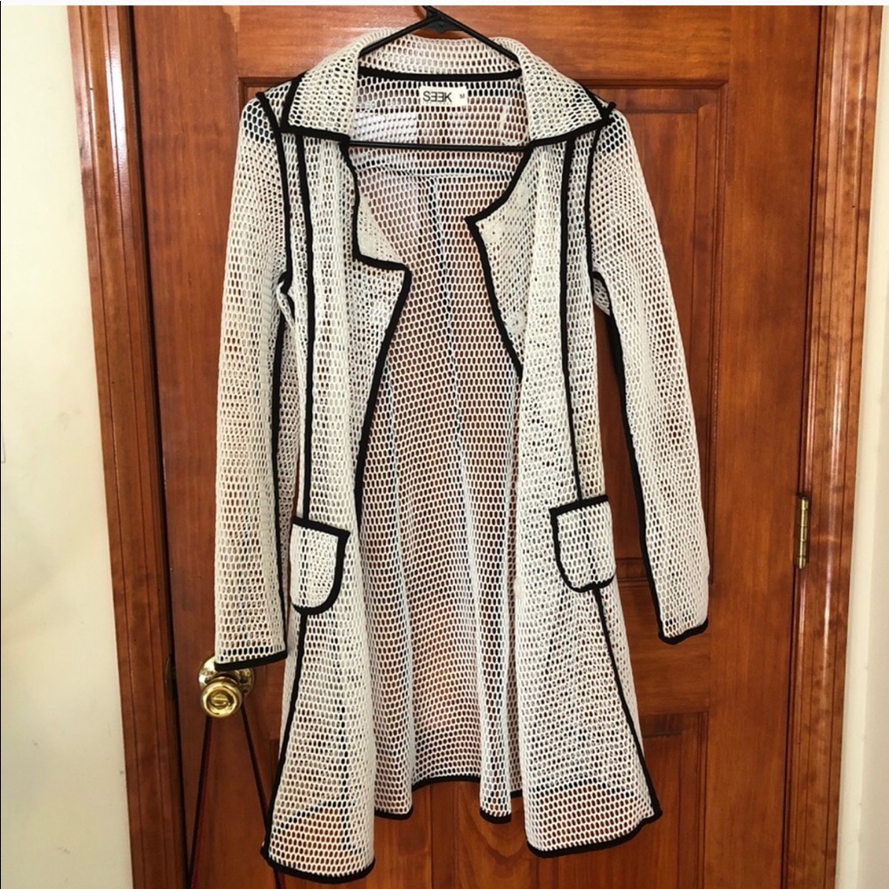 LF SEEK the label BNWOT fishnet trench coat!